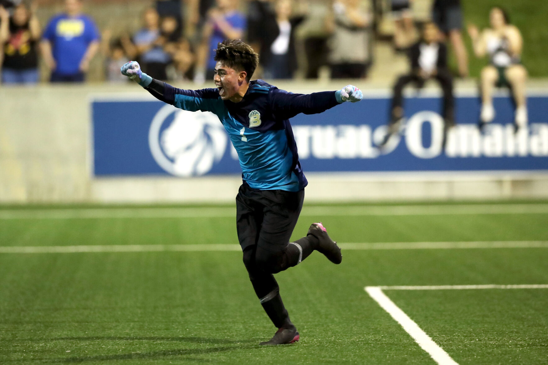 051122-owh-spo-statesoccer-em10.jpg
